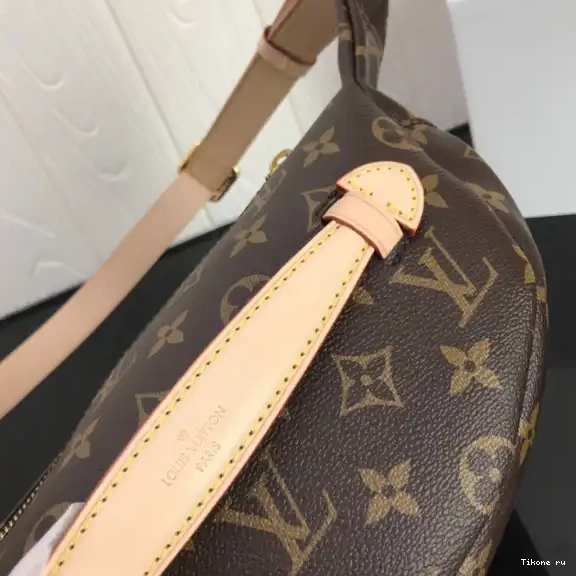 Affordable Bumbag Vuitton Louis 0625